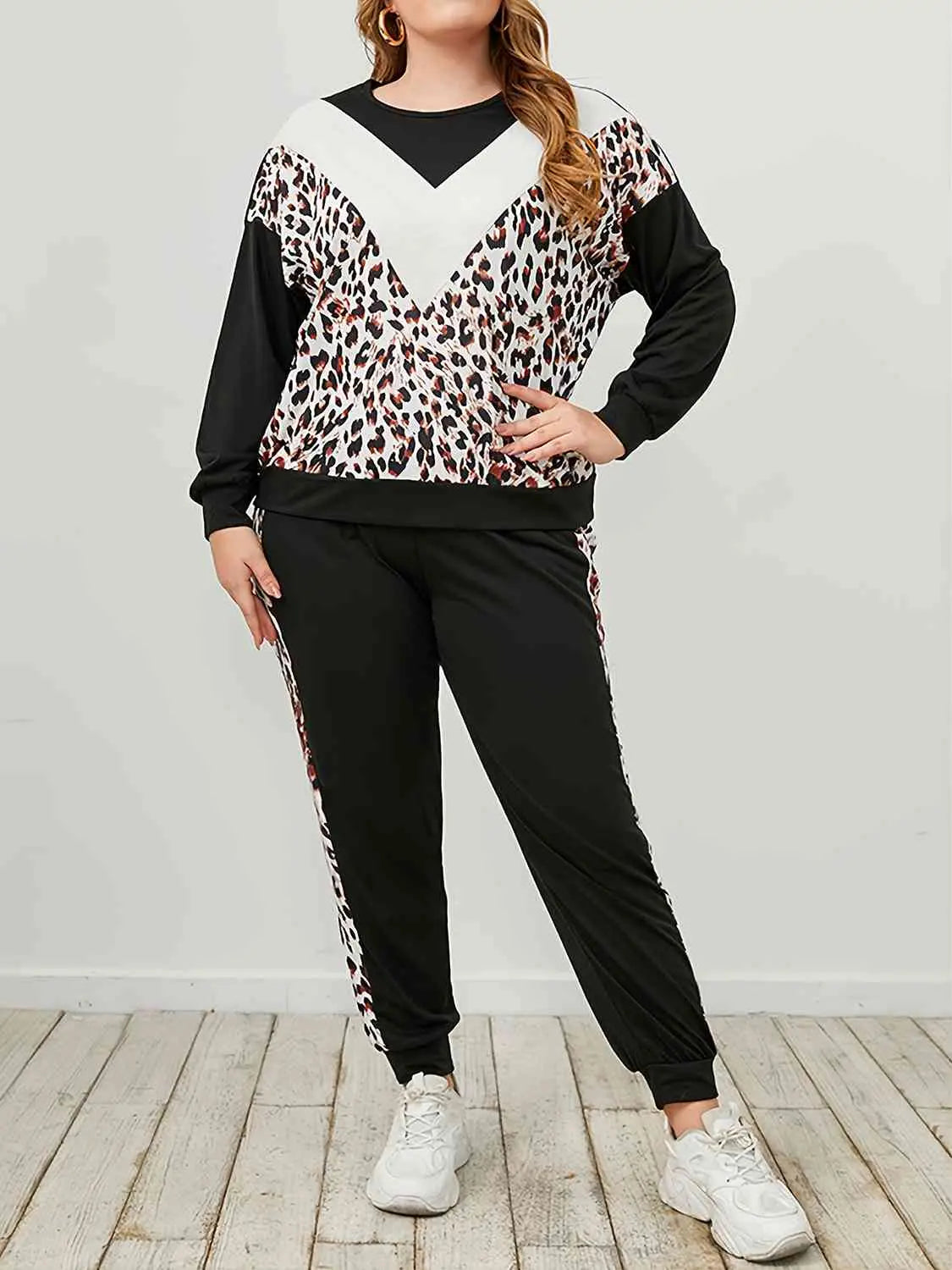 Plus Size Leopard Sweatshirt and Sweatpants Set - Image #4