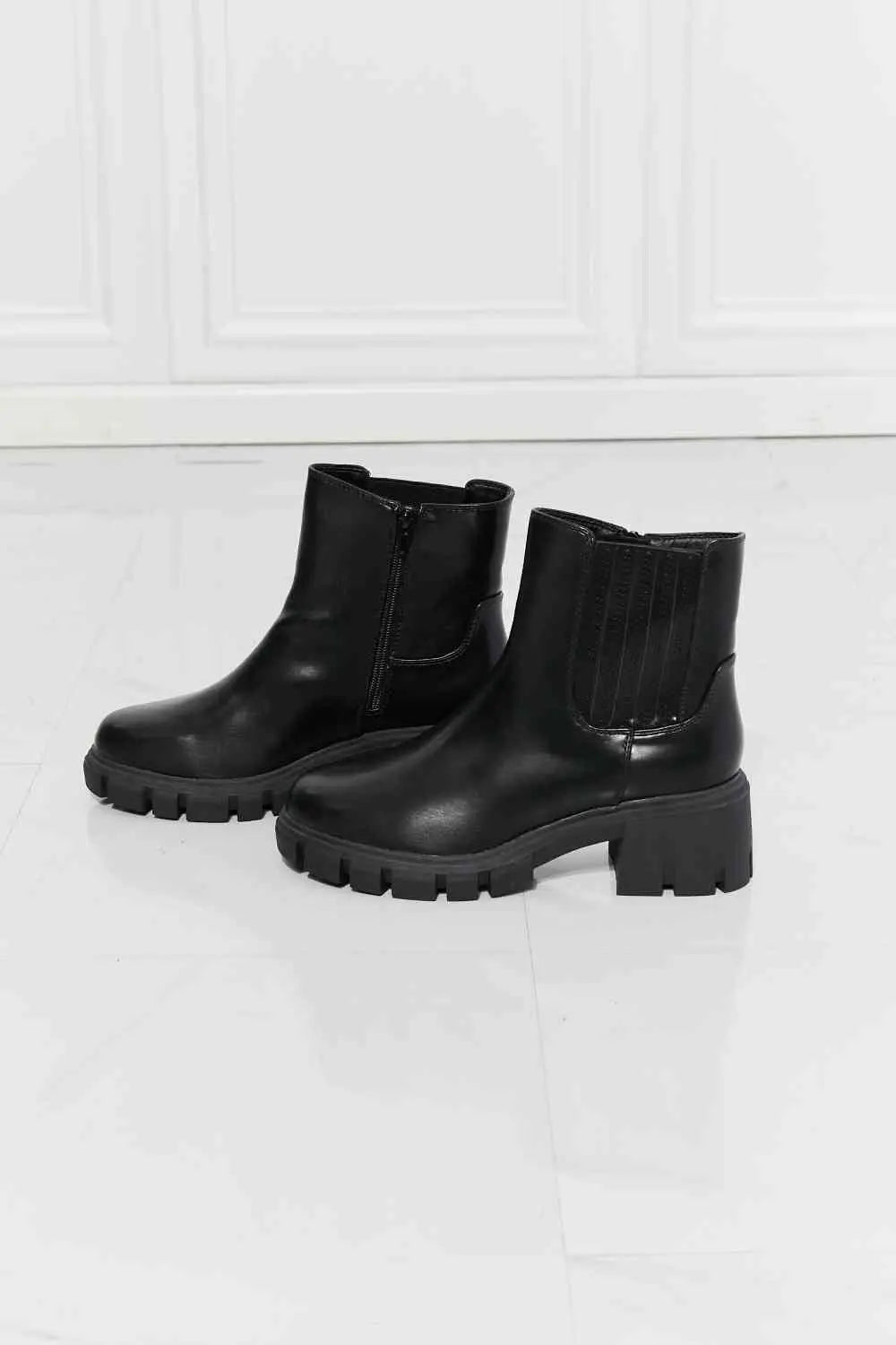 MMShoes What It Takes Lug Sole Chelsea Boots in Black - Image #5